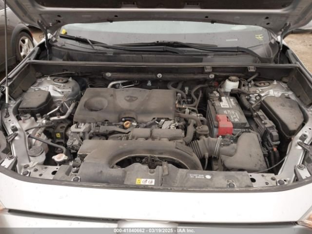 
								2021 TOYOTA RAV4 XLE full									
