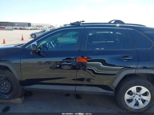 
								2021 TOYOTA RAV4 LE full									