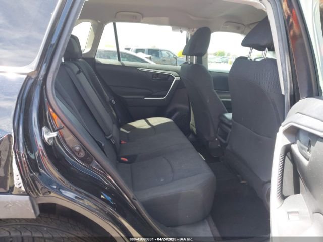 
								2021 TOYOTA RAV4 LE full									