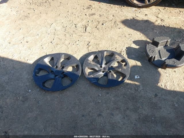 
								2021 TOYOTA RAV4 LE full									