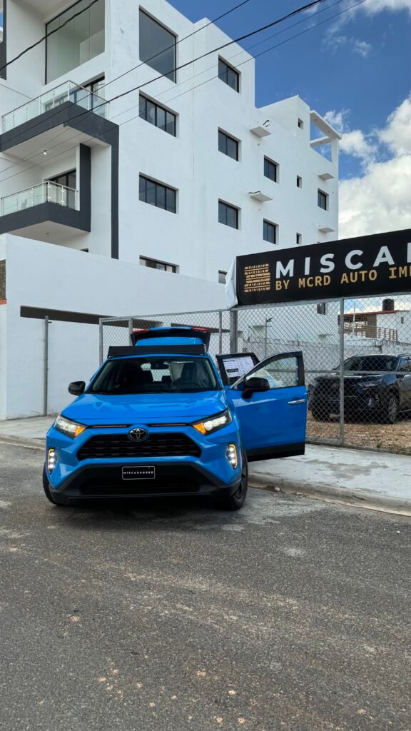 2021 TOYOTA RAV4 LE 4X4